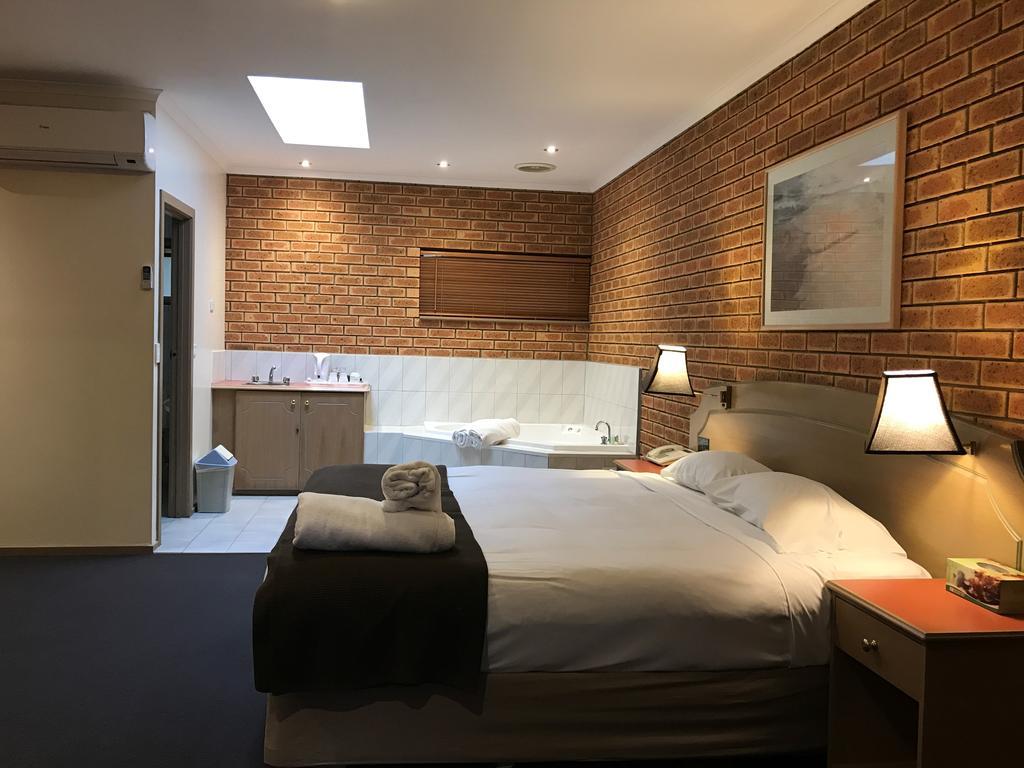Eltham Motor Inn Melbourne City Exterior foto